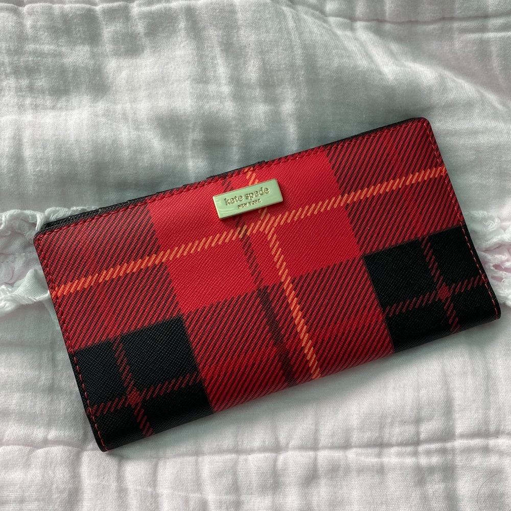 Cute Plaid Kate Spade New York Wallet (Never Used)